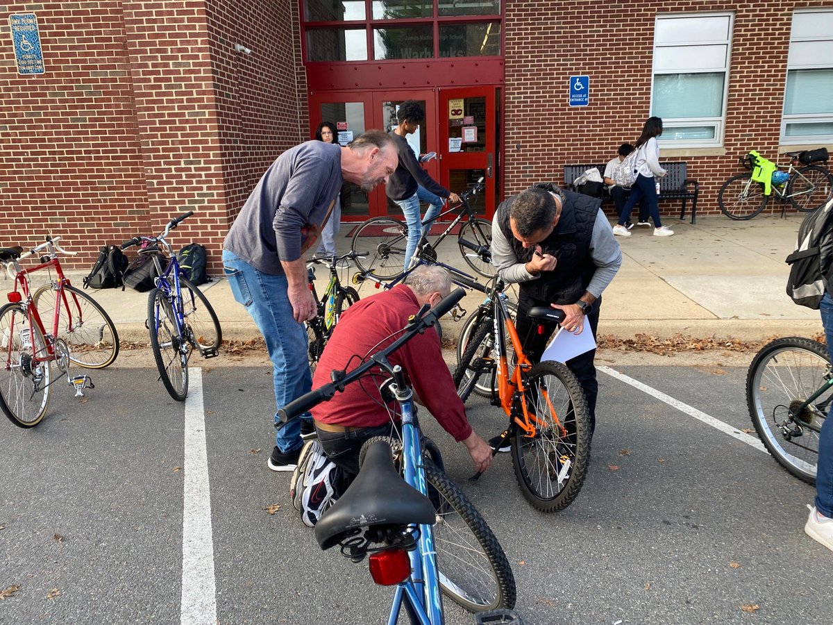 JamesMadisonHS's tweet photo. Vienna’s Committee for Helping Others (CHO) donated bikes to Madison ESOL students! Every year they take donated bikes from our community, fix them up, and provide them to students so they can have a fun way to get around town. Students were all smiles! #ONEkindactVienna #OurFCPS https://t.co/08R5duuu9x