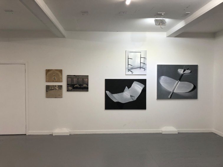 michellejconway's tweet photo. Preview tonight 6-9 @ThamesSideSE18 #contemporarybritishpainting2022 @paintbritain https://t.co/LZLSUhJLbw