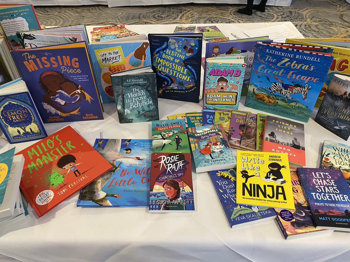 SamandaAmanda's tweet photo. An amazing display of books and publishers @ASCELUK conference today! #ASCELWOW22 #RotherhamLovesReading #RotherhamLibraries #SLS https://t.co/2ndlUPnj3c