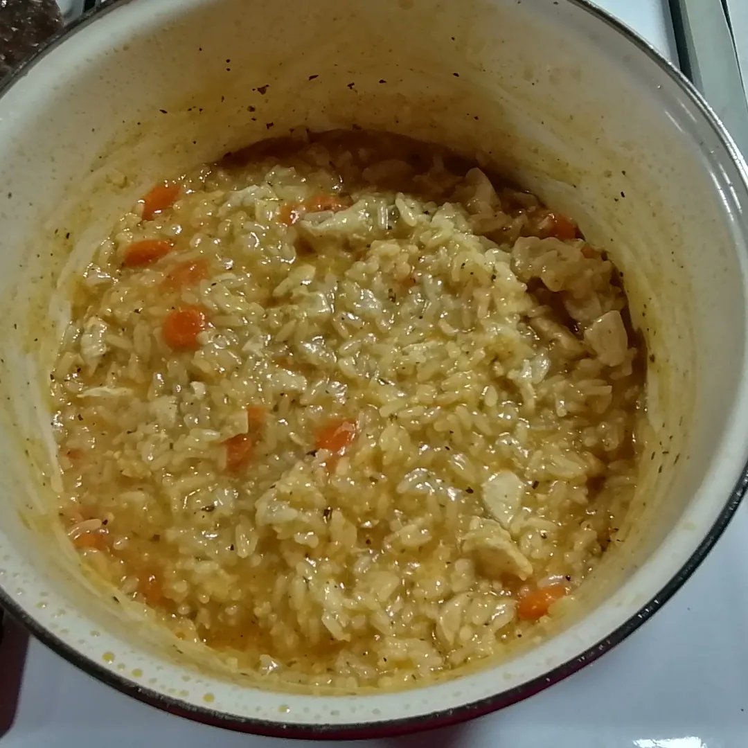 MaliSlatkis2's tweet photo. Pilav sa belim mesom

Yt link:
https://t.co/AjcgUImn5m

#kitchen #mojakuhinja #food #konyha #kuhinja #ručak #lunchideas #ebéd #lunchrecipe #pilav #pirinac #hrana #pilecegrudi #piletina https://t.co/Tf9BYoHUzD