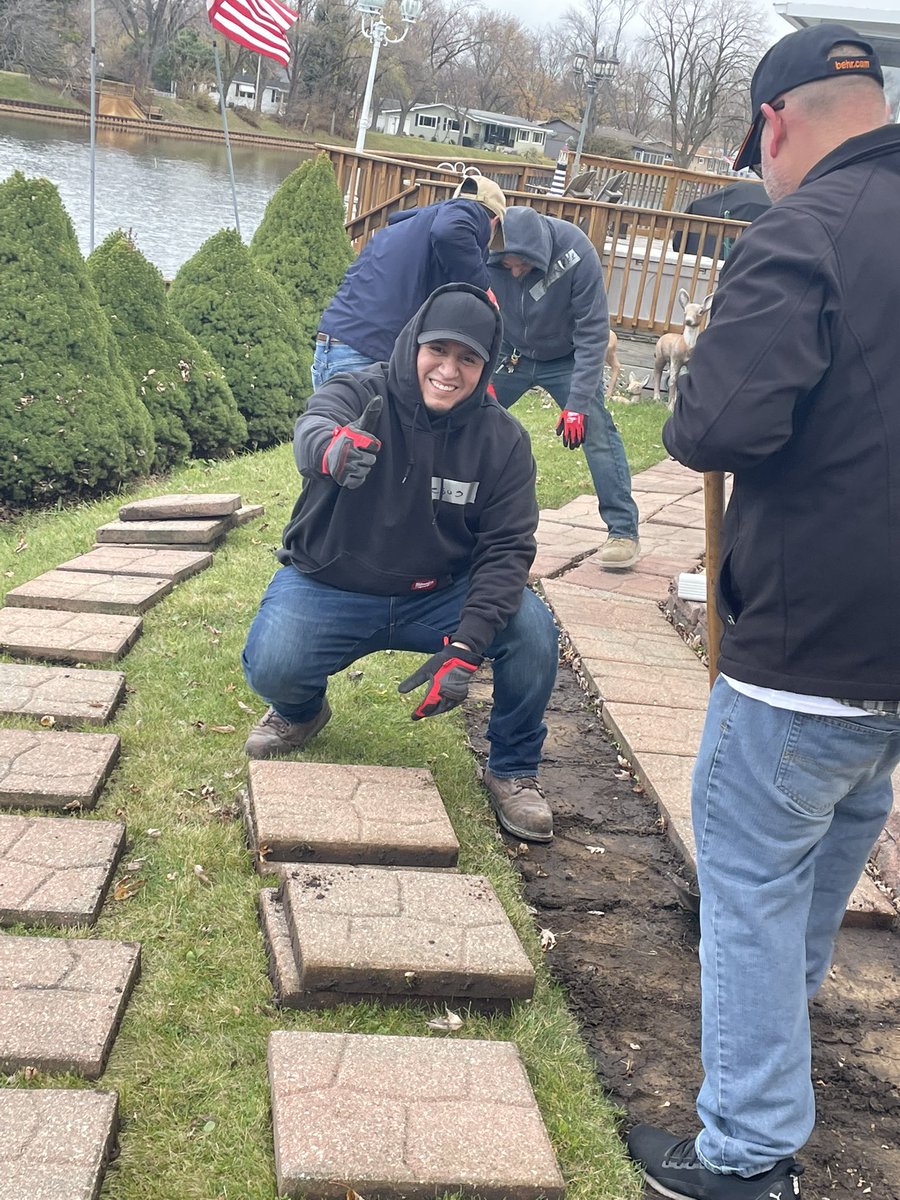 DeerAttlee's tweet photo. Happy Veterans Day from the Bedford Park Home Depot. We’re out making essential repairs for a Vietnam War Vet. #takingcareofourpeople #team1908 https://t.co/a4ocWVkGTe