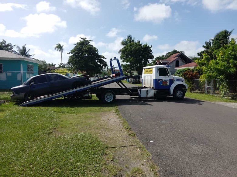 PiaGloverRolle's tweet photo. Golden Gates derelict vehicle removal programme is ongoing since January 2022.
Doing all we can to improve our surroundings and keep Golden Gates clean.
Small steps towards a bigger goal!
#piaforprogress
#communitybuilding
#cleanandsafe https://t.co/pMQkJzynKd