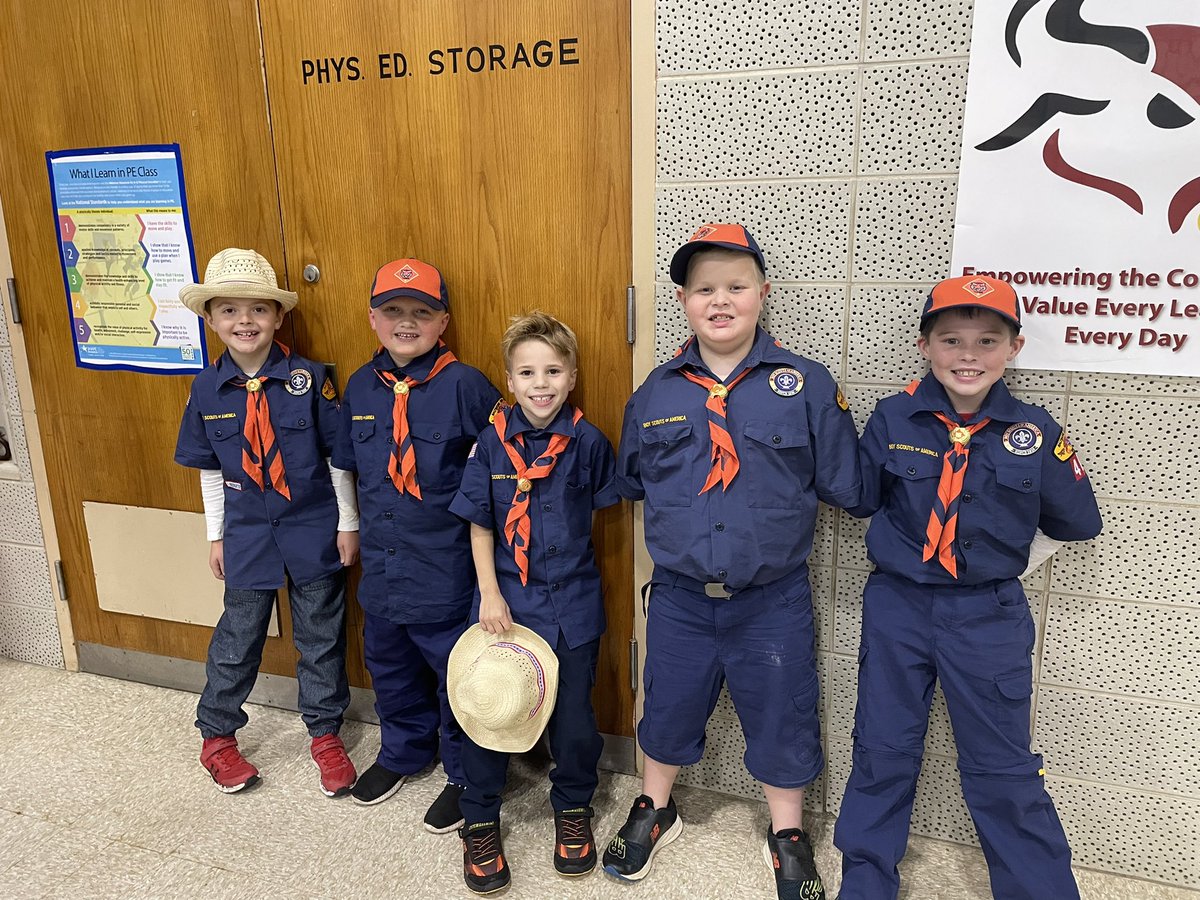 Today our 1st graders performed to honor veterans. Thank you to all who have served and continue to serve #VeteransDay2022 🇺🇸❤️🤍💙🇺🇸<a href="/MegHallengren/">Meg Hallengren</a> <a href="/BaltCoPS/">Baltimore County Public Schools</a>