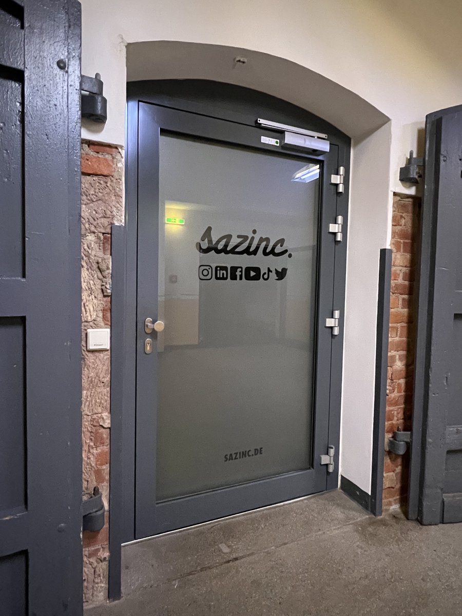 ❗️THE ONLY CONSTANT IS CHANGE ❗️Zwei Wochen Umzug neben dem Daily Business mit unseren Kunden sind ✅ und wir freuen uns, Euch nach 5 Jahren Creative Space ab sofort am neuen Standort in der Schönherrfabrik begrüßen zu dürfen. 

🌐 sazinc.de 🌐

#sazinc #wedodigtal