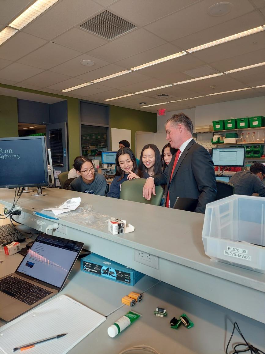 Penn Bioengineering (@pennbioeng) on Twitter photo What a treat to show off the <a href="/PennBElabs/">Penn's Stephenson Foundation Bio-MakerSpace</a> to President Liz Magill. What’s a visit to the BE Labs without a cockroach demo? 🪳
#PennBioengineering What a treat to show off the <a href="/PennBElabs/">Penn's Stephenson Foundation Bio-MakerSpace</a> to President Liz Magill. What’s a visit to the BE Labs without a cockroach demo? 🪳
#PennBioengineering