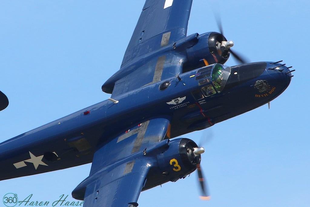 Thank you to all Veterans. 

The Commemorative Air Force B-25 Devil Dog during a flight demonstration from May 2022. 

“Keep’em flying” is a call to action. Volunteer or donate to those keeping warbirds in the air!

📸 Aaron Haase
#veteransday #b25mitchell #aviationhistory
