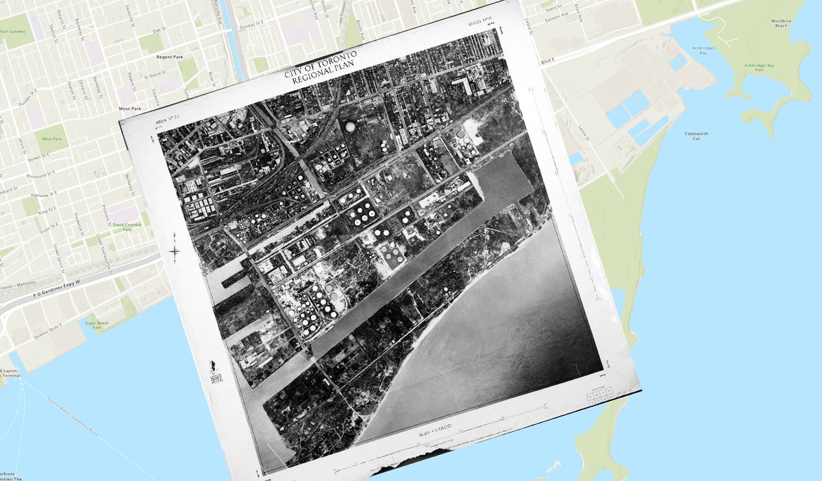 MDL_UofT's tweet photo. We used #ArcGIS #DeepLearning to colourize the City of Toronto's 1947 air photos. View and download them from here https://t.co/c5jaW7qMX8 https://t.co/ffUXIKE9jY