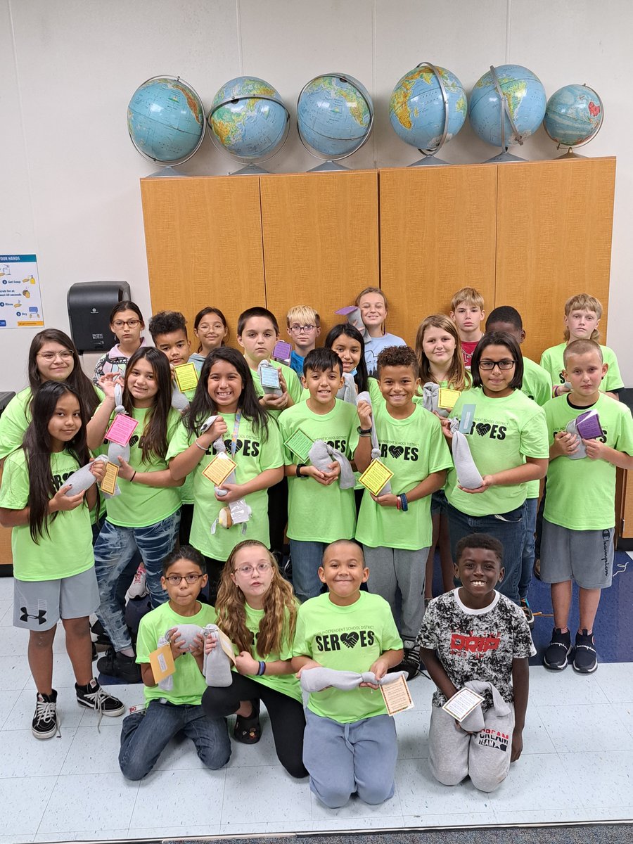Ms. Hoffman's 5th grade class participated in Alvin Serves Day! They made Rice Warmers from tube socks, accompanied with a poem and well wishes,  which will be delivered to Melborne Senior Apartment Complex on Mustang Road November 18th. #alvinisdserves