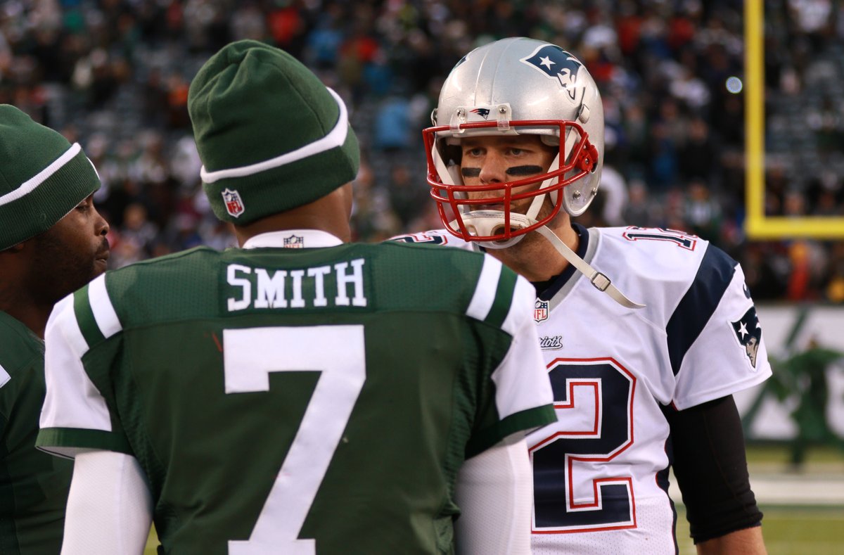 ActionNetworkHQ's tweet image. Tom Brady is 0-4 ATS in his career vs. Geno Smith. 

His 2nd-most ATS losses without a win, behind just his 0-5 ATS mark vs. Eli Manning.