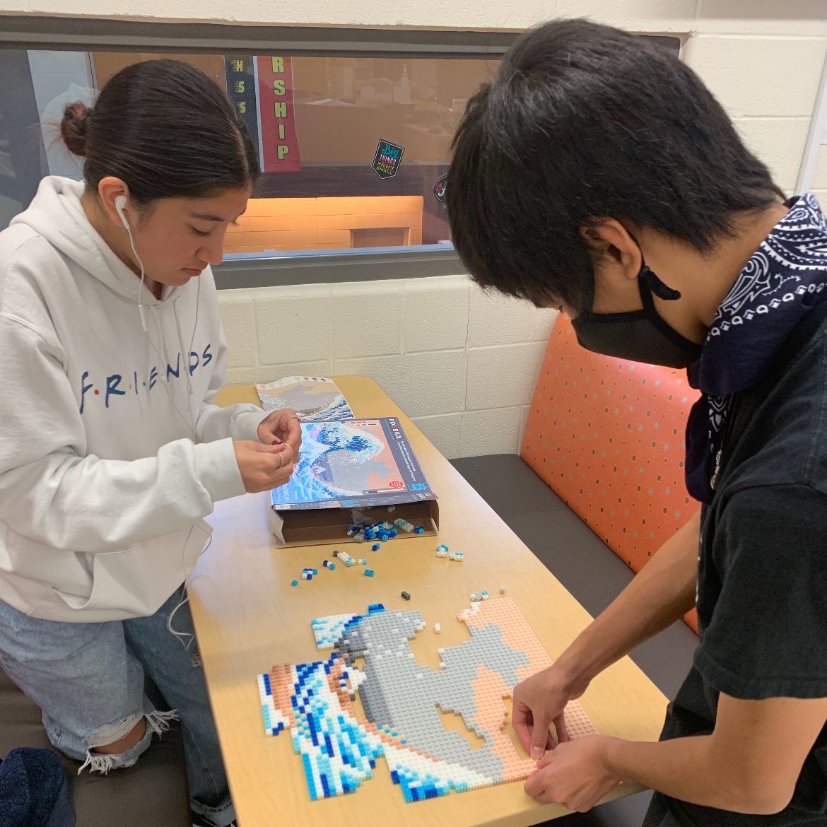 BHSSLearningC's tweet image. Learning with a bit of wellness in Ms. Chong&apos;s class!