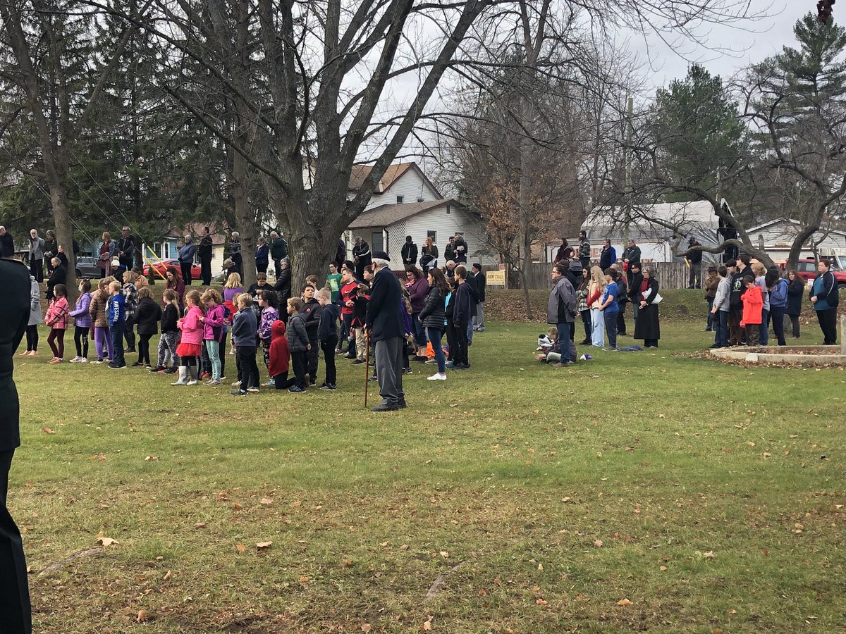 We are honoured to join the community of Tweed in remembering those who have served. Thank you 🙏#RemembranceDay #Remembrance #Peacemakers