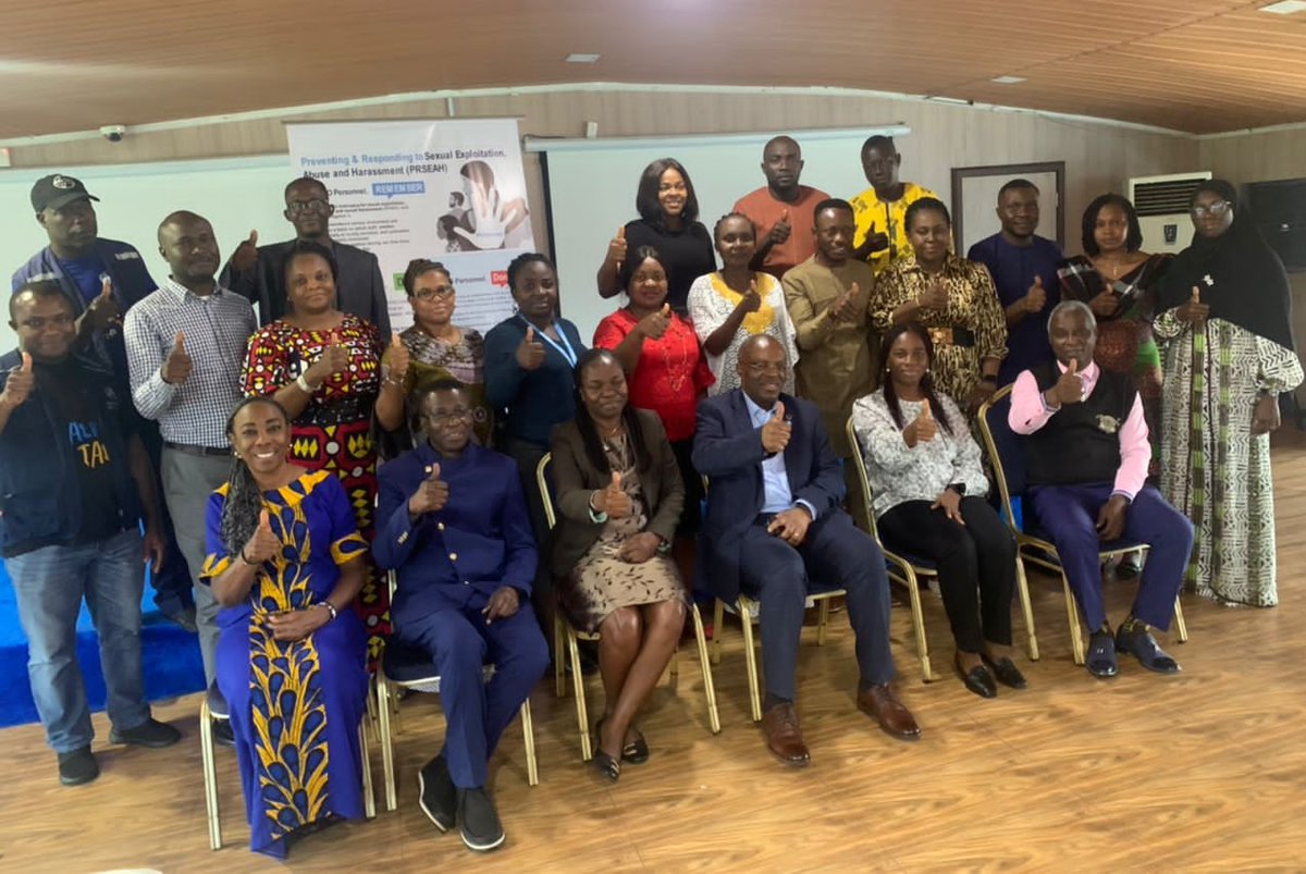 InnovativeLagos's tweet photo. Group picture of the participants with the WR @WHONigeria on just concluded training of the south south and south west focal persons for PRSEAH, in Lagos state. @InnovativeLagos @WMulombo @inigbehe @AyodejiIsiaka3 @CWarigon @CAghalu
#NoExcuse
#SayNoToSEA
#NoSecondChance https://t.co/fj4dhX7h23