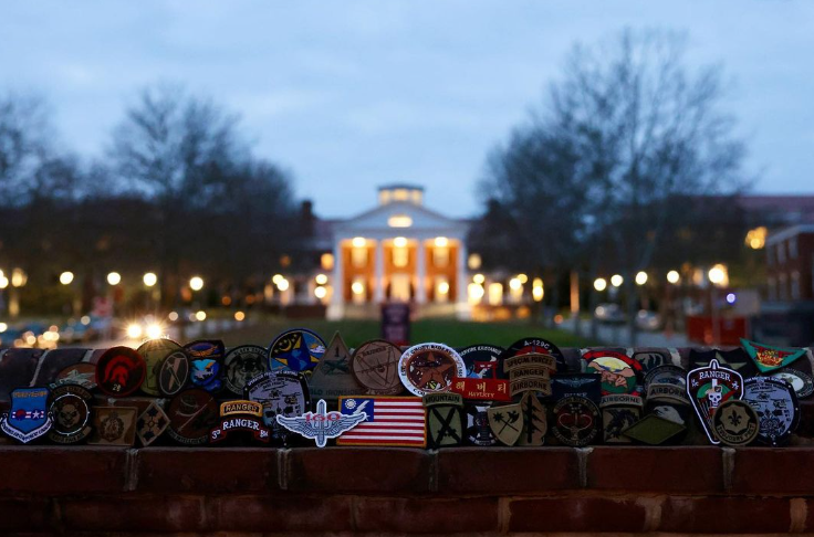 DardenMBA's tweet photo. Here at Darden, veterans are an important part of our community: 13% of our MBA student body are veterans, including 30% of our EMBA class. Here are some of their unit patches.
To those who served or are serving, thank you.
#veteransday #unitpatch #DardenMBA #WhyDarden https://t.co/DVErUpuFb7