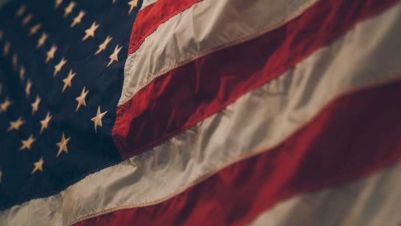 investjustly's tweet photo. Support veterans and their businesses, like Flags of Valor with its hand-crafted wooden products that showcase American values- #InvestJUSTLY #FlagsOfValor #veterans #USmilitary @pkarrlsson @KristenKuligahttps://mailchi.mp/investjustly.com/veteransday2022 https://t.co/kWTjNEPh6m