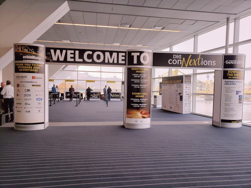 TradeshowLogic's tweet image. Good times at #DHI2022 working with their exhibitor community to streamline information and improve the exhibitor experience.

@DHIconNextions #tradeshowlogic #smarteventsolutions