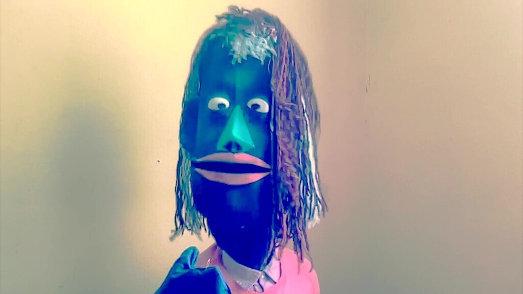 BrianLongfield's tweet photo. Here on remembrance day, I am ironically engaging in self promotion by sharing this clip of #foundaudio #puppetry for my piece called "Bad News Days" that I performed in February at the Circus of Objects (Now called @thenewprimitives ) This is to remind… https://t.co/FGIwDmXE1N https://t.co/nNbZK3IsGg