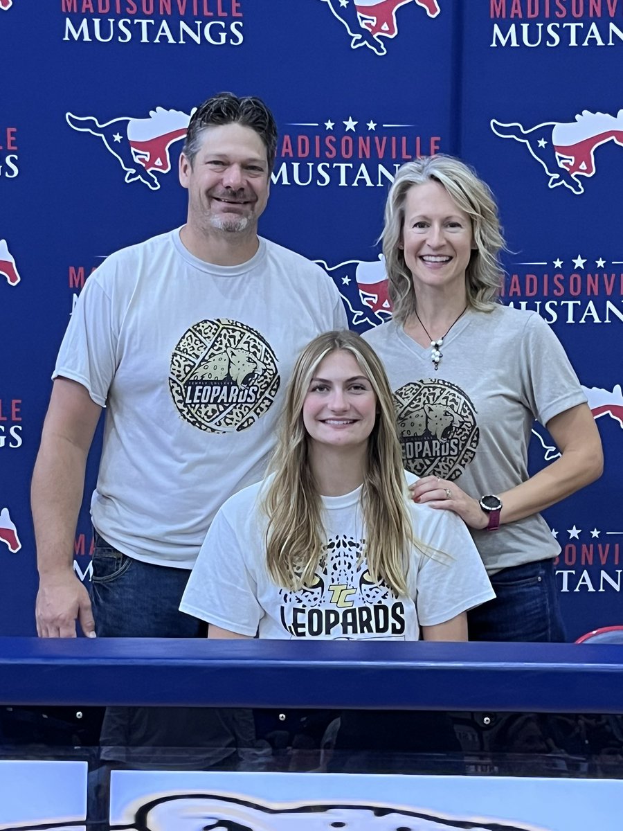 Signing Day! Congratulations Ms. Zaylea. Your passion and dedication has taken you to the next level. We are all incredibly proud of you. Go Leps!