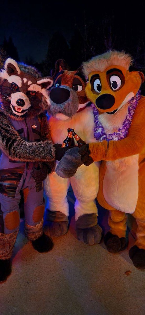 Denver Dodger Dog tweet media