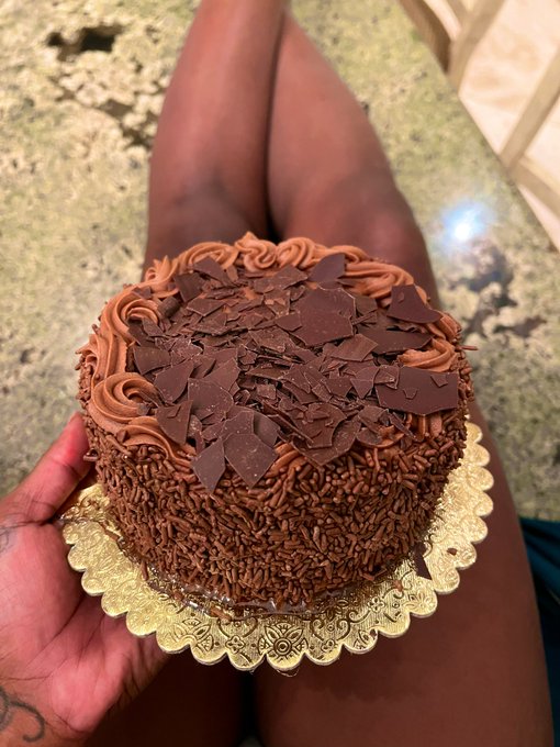 1 pic. I’m just as creamy ??

Try my Fleshlight if you haven’t already 
https://t.co/HdjsymZZwh #chocolatebox