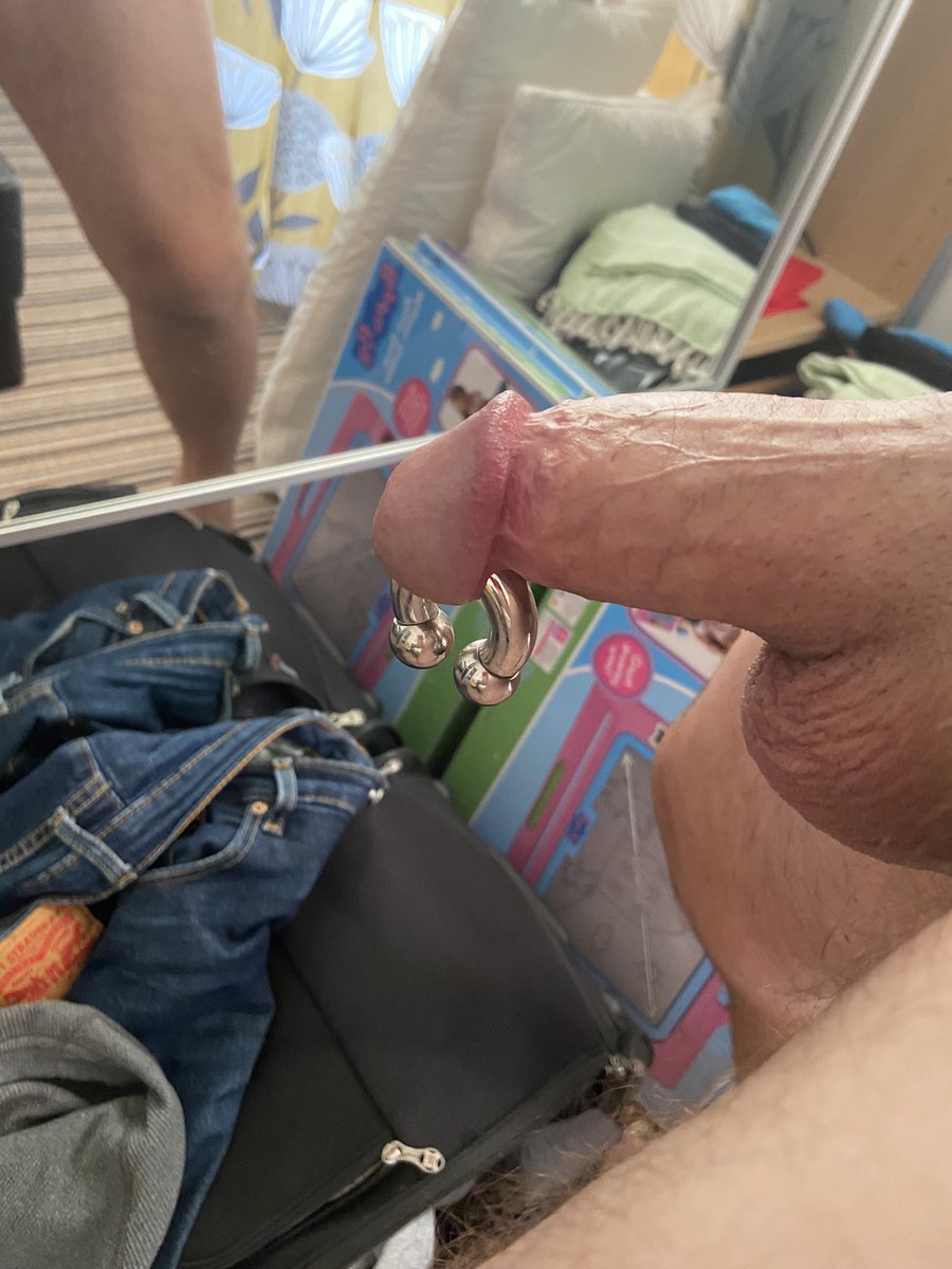 pissdrinkinguk's tweet photo. @boyzandpa 10mm feels sooooo freaking great https://t.co/U0livhN8OO