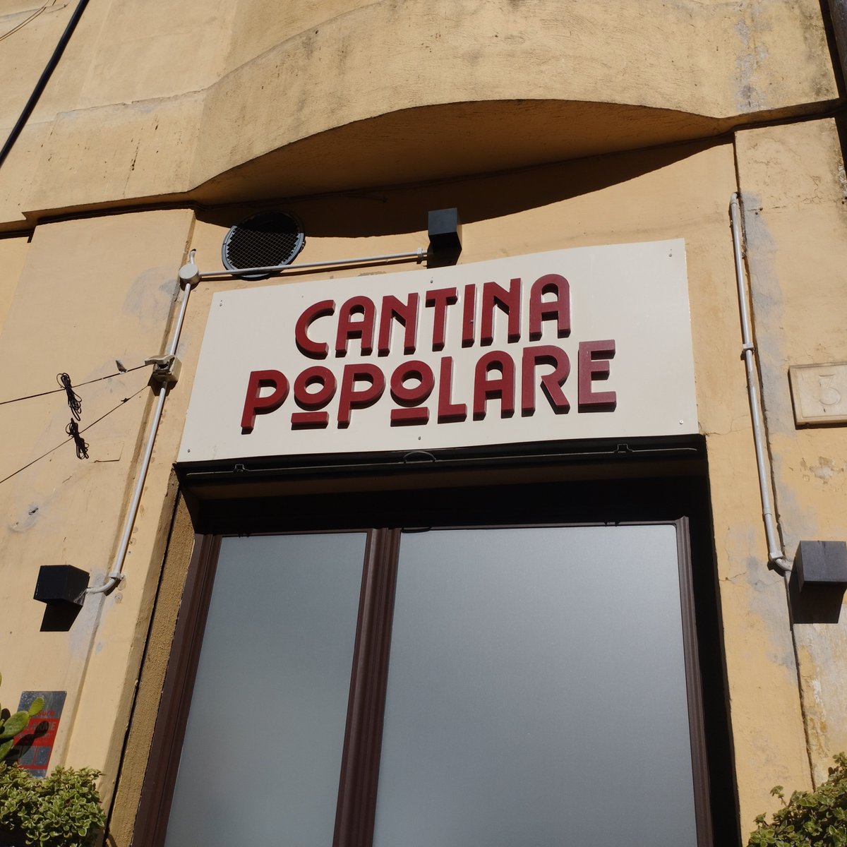 la_viree's tweet photo. En promenade à Rome 🤩 

#typo
#Ilovetypo https://t.co/I91yvUZSTi