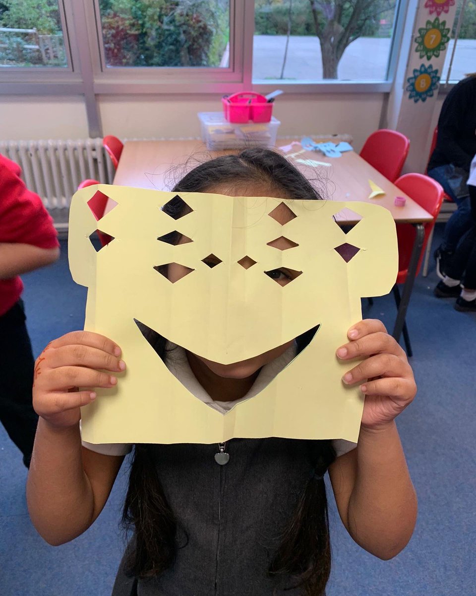 NET_Abbotsweld's tweet image. SELF DAY! || Abbotsweld enjoyed their SELF afternoon yesterday. They enjoyed a range of activities such as learning first aid, code breaking and making bunting! #netacademies #shapingfutures #findingasenseofself
