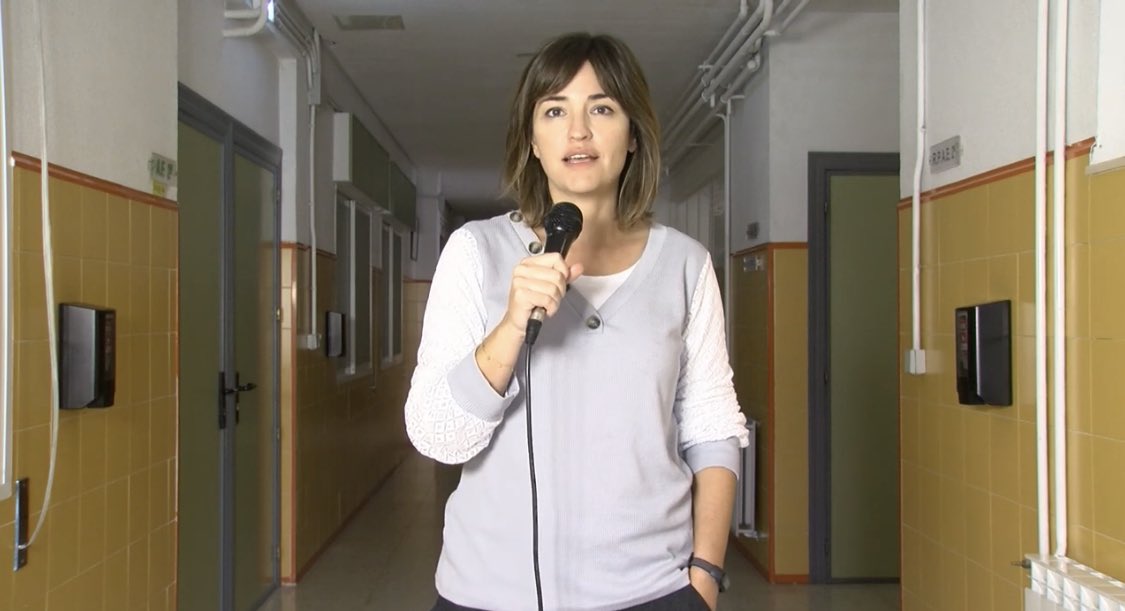cma_leon's tweet photo. No os perdรกis el tercer #programadeTEMATV del curso 2022/2023, de la televisiรณn educativa de nuestro Centro, #Tematv. Nuestro #profesor Sebastiรกn Muรฑoz nos cuenta sus origenes en el centro. Tambiรฉn estrenamos el #documental #Tematv
https://t.co/dXe2rwvrQ5 https://t.co/KVdYrfteKO
