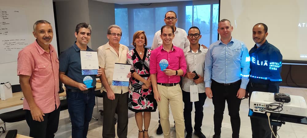 PCTHabana_3CE's tweet photo. El proyecto de la @universidad_uci incubado en el @PCTHabana_3CE Sistema de Información Hospitalaria XAVIA HIS obtuvo el Premio en la categoría Software, como proyecto concluido. En el Concurso de Innovación para la Sociedad #Innova2022 organizado por @GEIC_DICE. Felicidades 👏 https://t.co/Dmtllwpek0