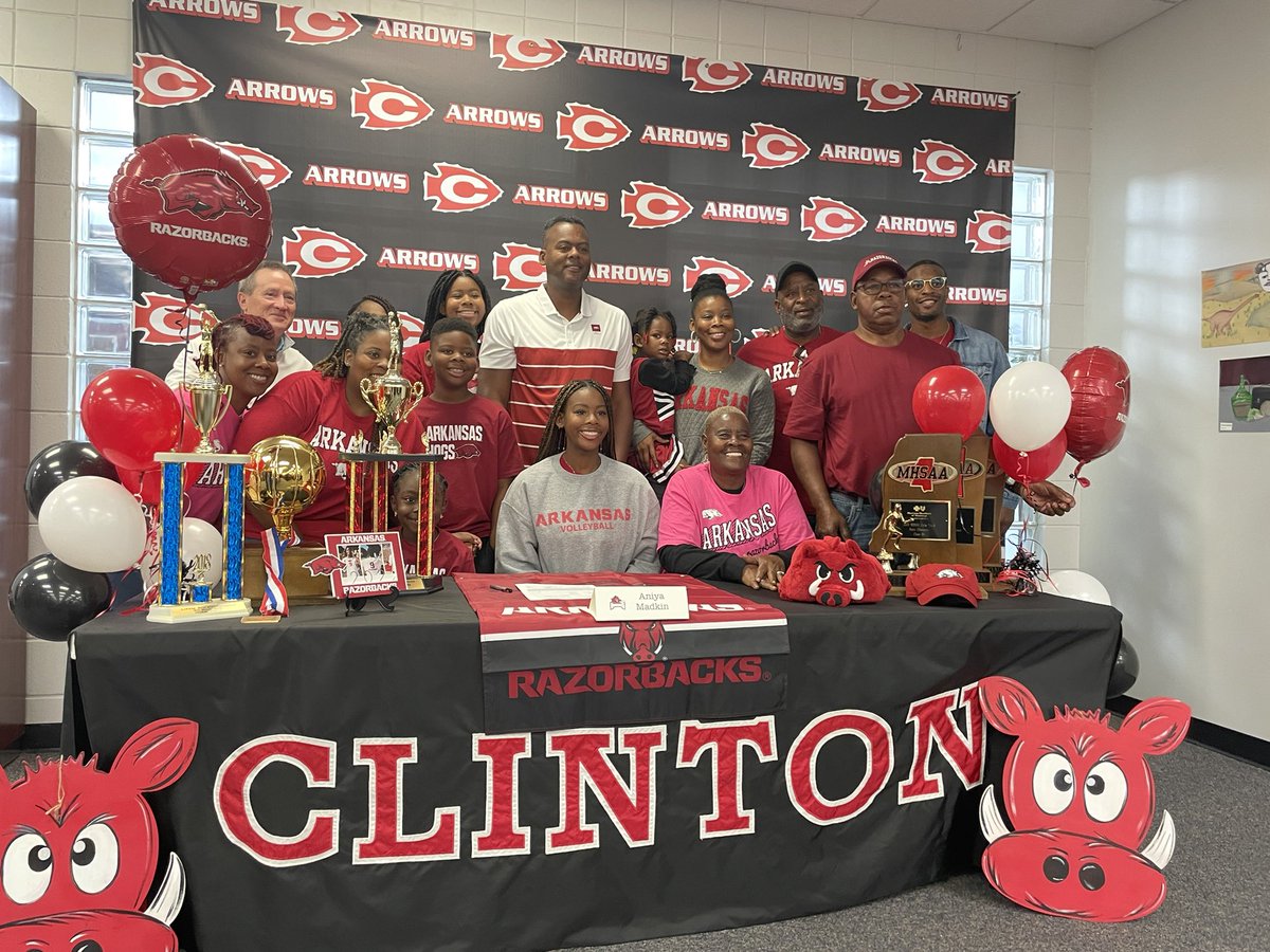 History made at Clinton HS this morning. Aniya Madkin official signs a NLI to play for <a href="/RazorbackVB/">Razorback Volleyball</a> . She becomes the first black volleyball player from the state of Mississippi to go to a Power 5 program on a full scholarship. She also graduates in December <a href="/GoArrows/">Clinton Arrow Athletics</a>