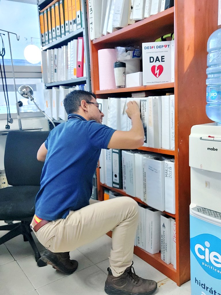 Lumart02's tweet photo. Ya no me tienen respeto en este consultorio😠 https://t.co/zgUtXU9heV