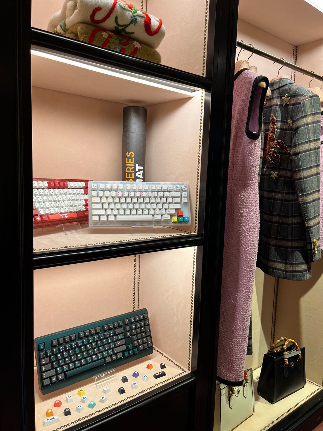 rose-on-twitter-my-yae-keyboard-was-featured-at-a-gucci-store-in