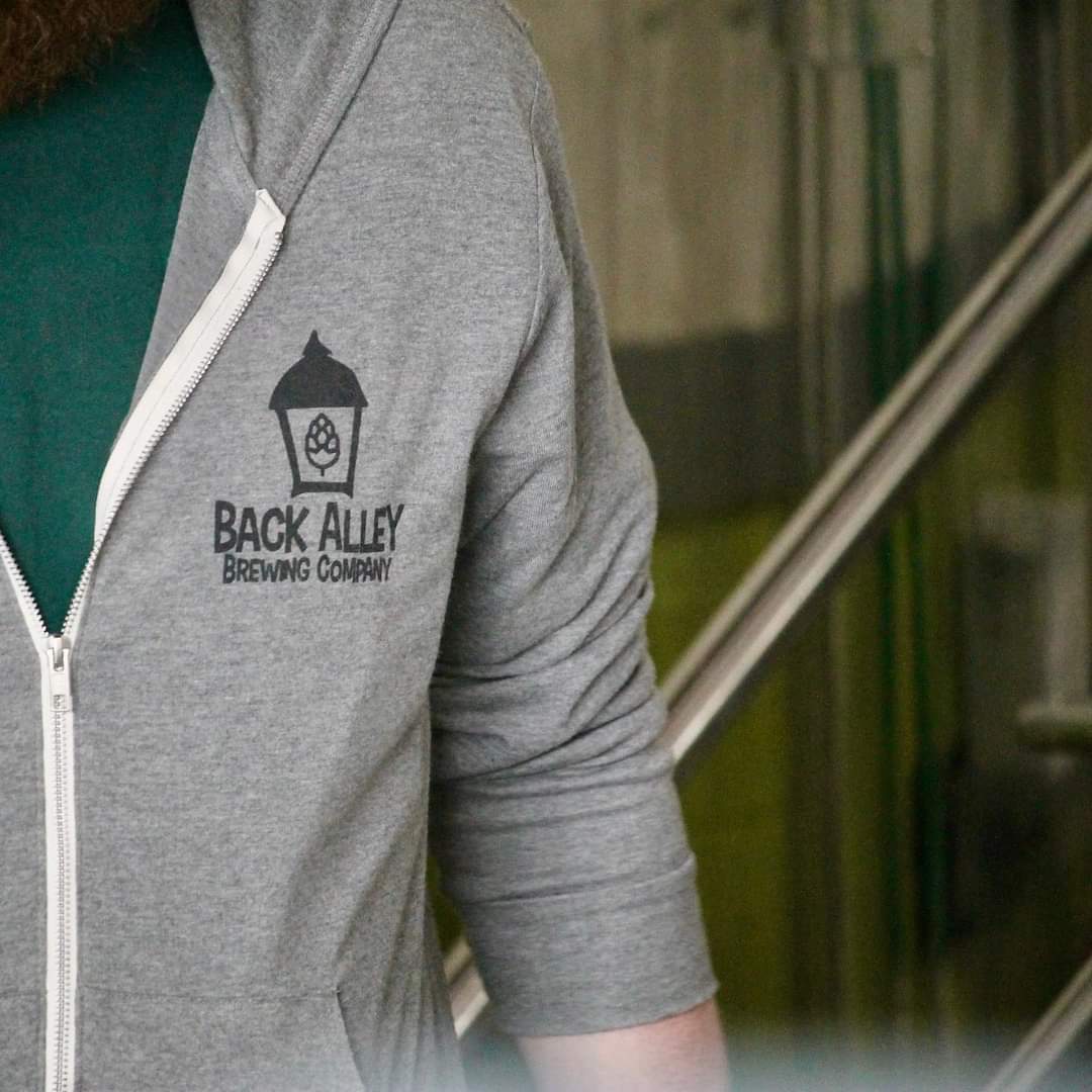It’s hoodie season! Grab your Back Alley merch during our to go hours (Fri 5-8 // Sat 12-6) or pre-order in our online shop 🍻 🍂

Shop —&gt; commerce.arryved.com/location/Bb6OS…