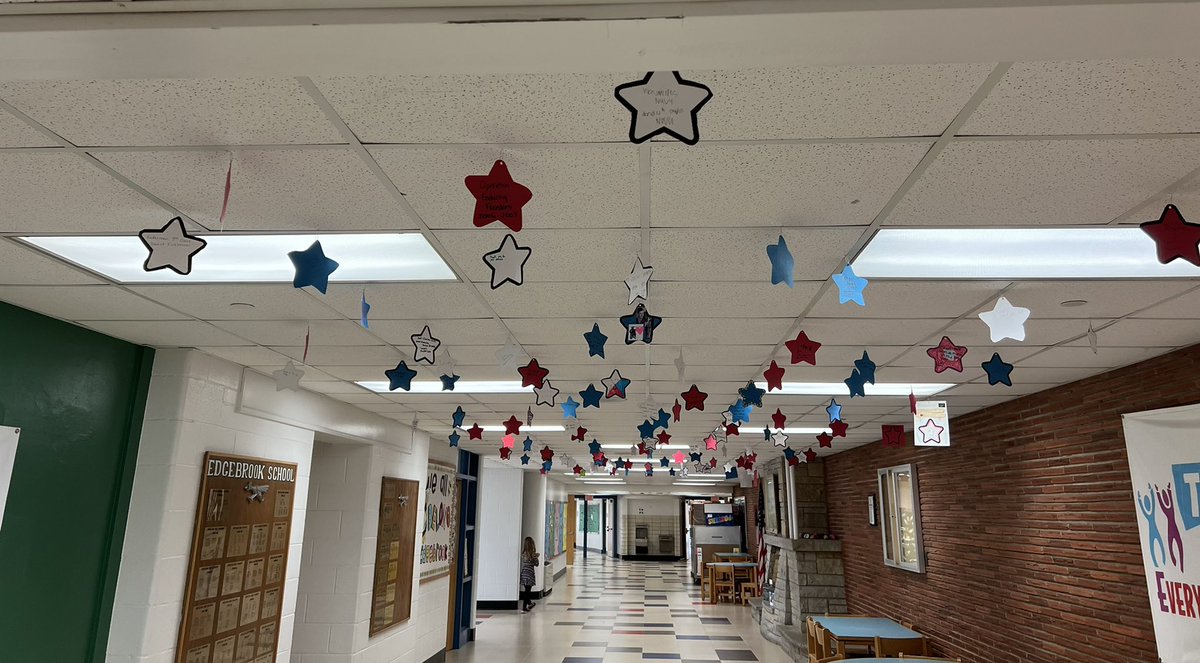 Megan Moretti tweet media