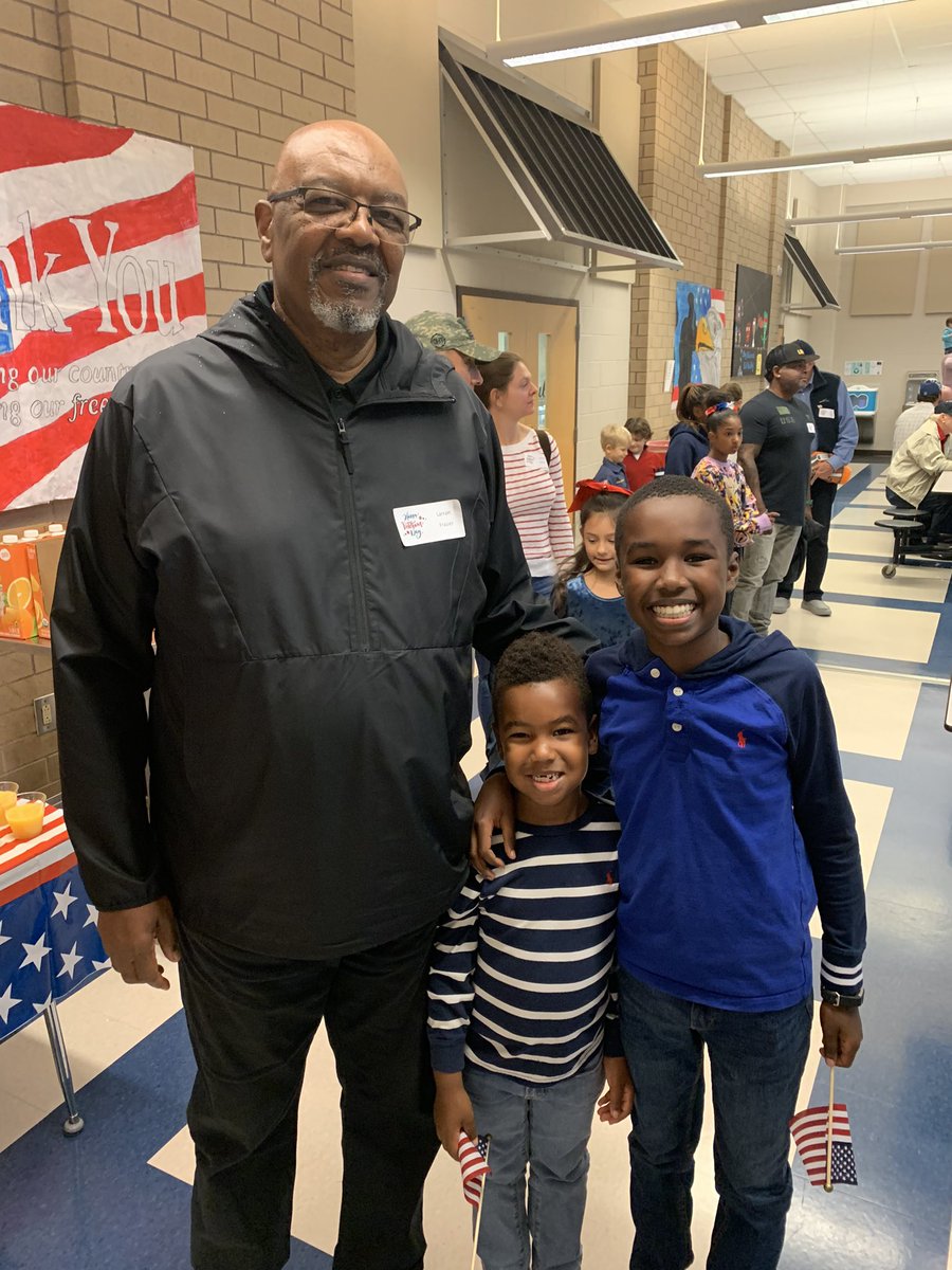 GeorgiaSportsPT's tweet photo. Happy Veterans Day to Dr. Frasier’s dad, Chief Warrant Officer Frasier!!! We appreciate your service and the sacrifices you and so many others have made to keep our country safe.  🇺🇸🇺🇸🇺🇸
•
•
•
#atl #veteransday #army #sacrifice #service #rolemodel #veteran https://t.co/cBWchjMDji