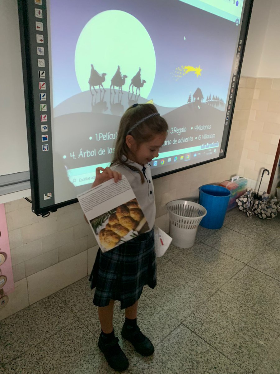 CalasancioAlic's tweet photo. Nuestros alumnos de 1º EP no pueden esperar a #diciembre y han iniciado nuevo proyecto con sabor a Navidad. Ya están investigando Oriente para saber de dónde vienen SSMM los Reyes Magos 😉
#estiempodesalir #aprendemosjuntos #primara #navidad2022 https://t.co/uPbXe0K8YU