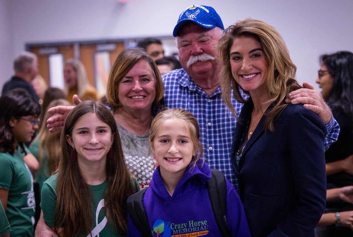 Jack_D_Johnson's tweet photo. Happy Veterans Day to all of our United States veterans and active duty military. It was an honor and a privilege to celebrate you this morning. Our 4th grade Honor Choir gave a beautiful performance with the help of @MsCornishMusic 
#JESfamily #DragonProud #InspireExcellence https://t.co/7wjSJC9hzF