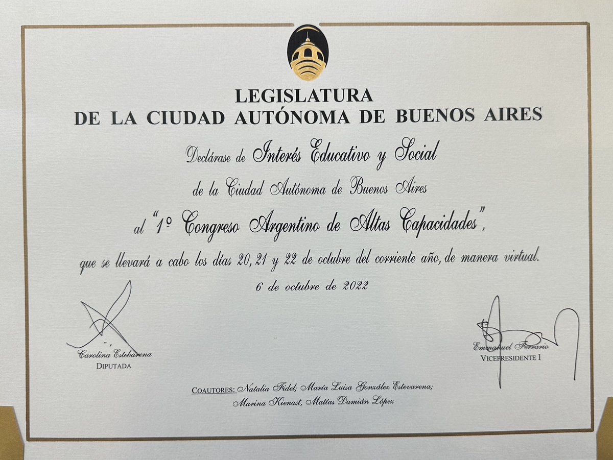 Esta mañana recibí en mi despacho a las organizadoras del “Primer Congreso Argentino de Altas Capacidades”. Al cierre del encuentro les hice entrega del diploma que acredita el #reconocimiento de <a href="/legiscaba/">Legislatura CABA</a> a ese evento como de Interés #Educativo y Social de #CABA. 👏🏼🤓