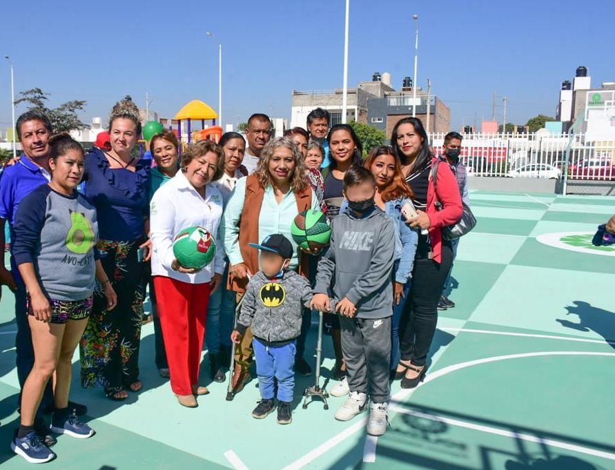 MunicipioSGS's tweet photo. 📌 Parque urbano multifuncional de Real del Bosque es una muestra clara de inclusión
📰 Más información en ➡️ https://t.co/eOjed5O4nS
📱 #SGS #SigamosAdelante #LeonorNoyola #ParqueUrbano #RealDelBosque #inclusión https://t.co/OHAMk9FiJP