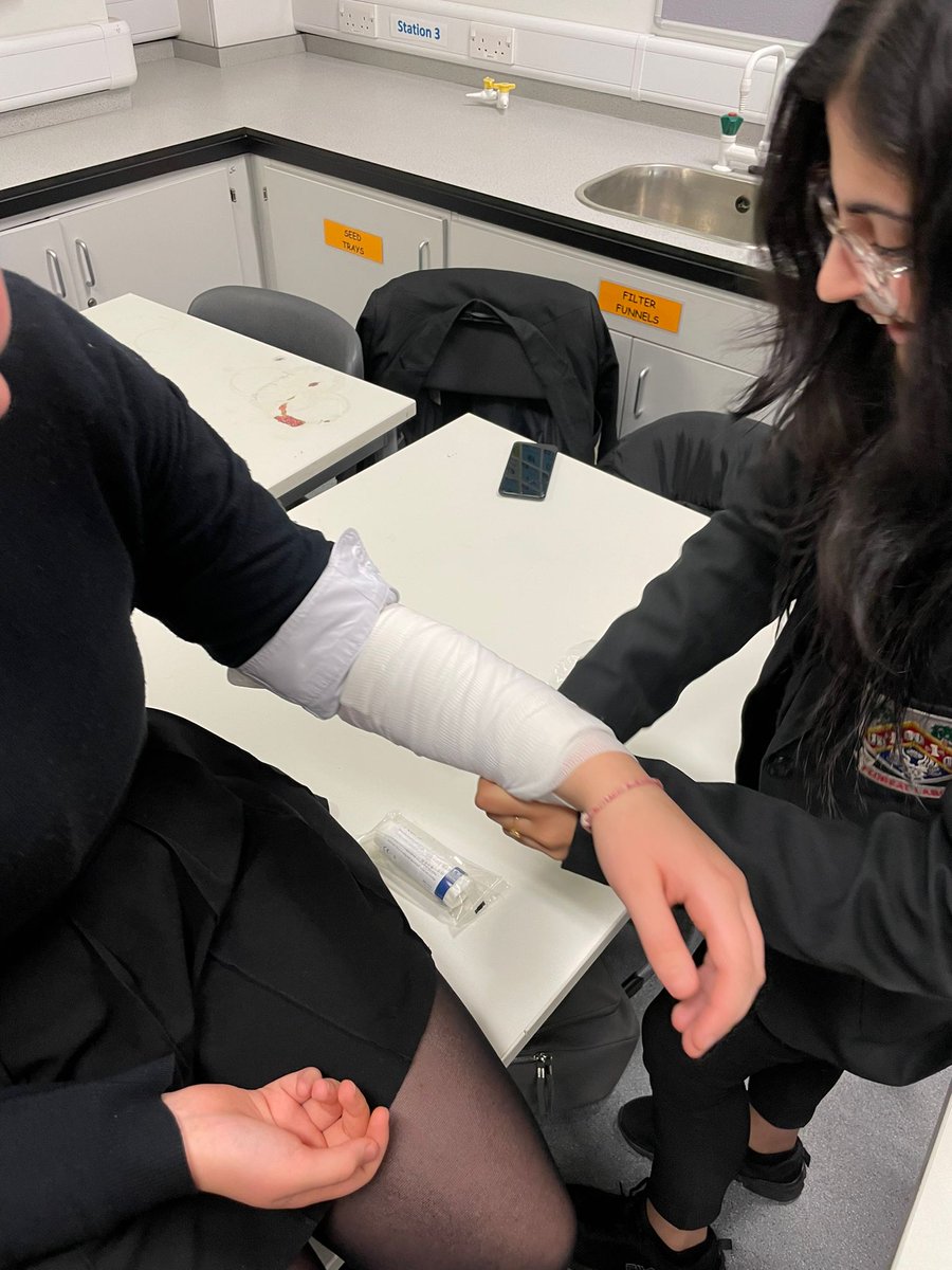 EastwoodHSBiology tweet media