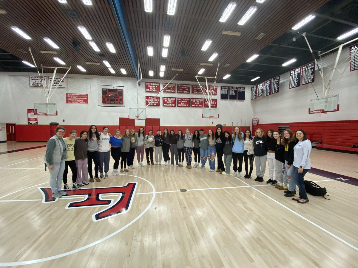 More pictures of the teams ready to go <a href="/ManeStMirror/">Mane Street Mirror</a> 🏐🏐