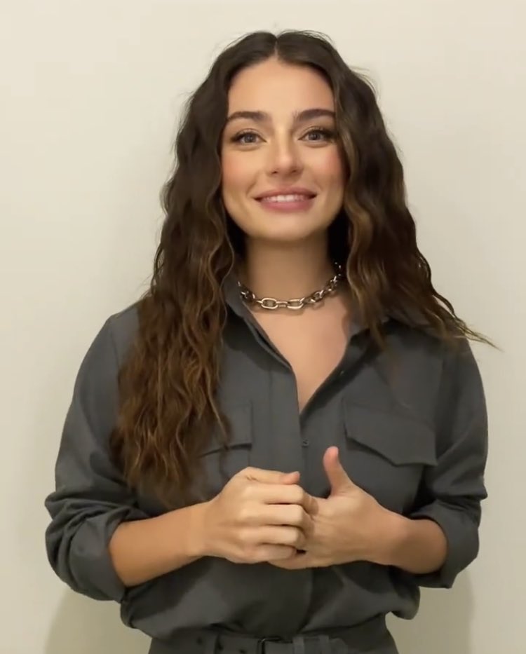 MuzikveTV's tweet photo. #AyçaAyşinTuran 💙 https://t.co/SjQMA03gJu