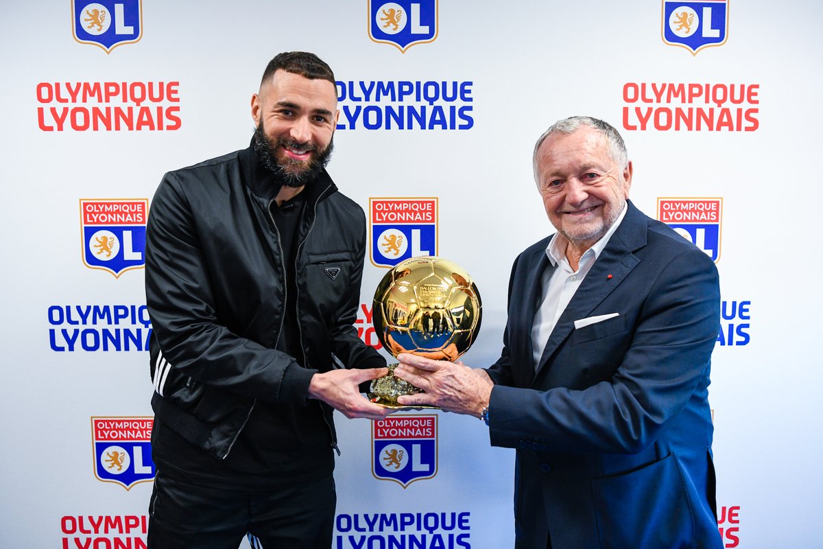 𝐓𝐡𝐞 𝐆𝐎𝐀𝐓 & 𝐓𝐡𝐞 𝐁𝐎𝐒𝐒 6⃣9⃣

#BallonDor #MadeInOL 🔴🔵