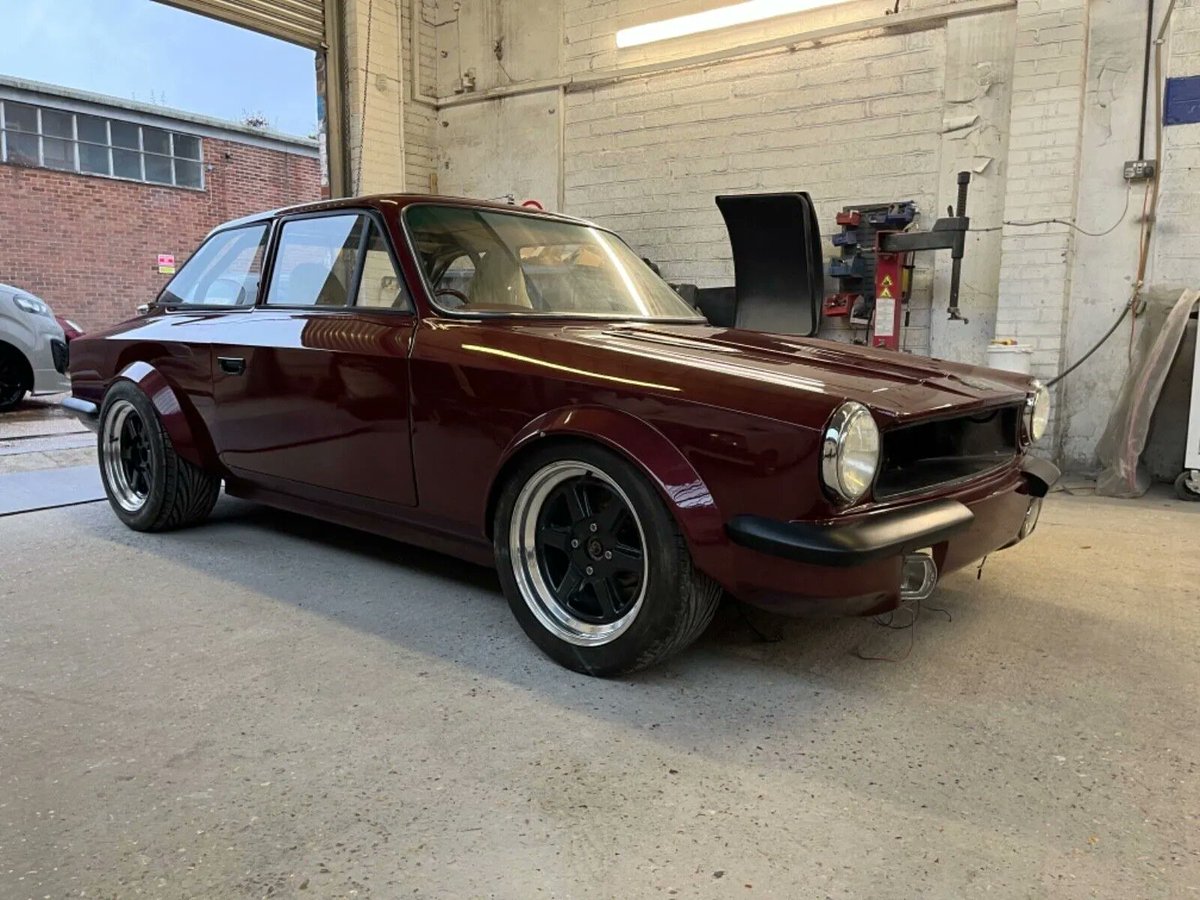 Retroprojects's tweet photo. Gilbern Invader 3.4 V6 Essex highly modified
Ad - See eBay link >> https://t.co/tcXSTsrXpb
#gilbern #v6 #classiccar #restomod https://t.co/OkcxDsGehG