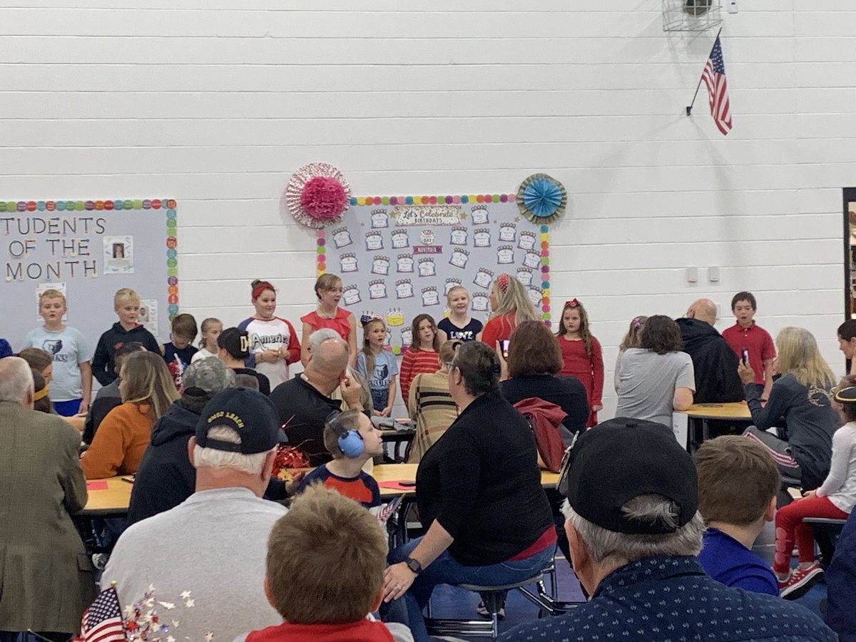 HCSfrysc_rn4kid's tweet photo. What an incredibly meaningful celebration of Veterans and their service earlier today at Cecilia Valley Elem! We love our military-past and present 🇺🇸! @ceciliavalley @HardinCoSchools #HCSFRYSC #HCSStrongerTogether https://t.co/KMrj5lVH7y