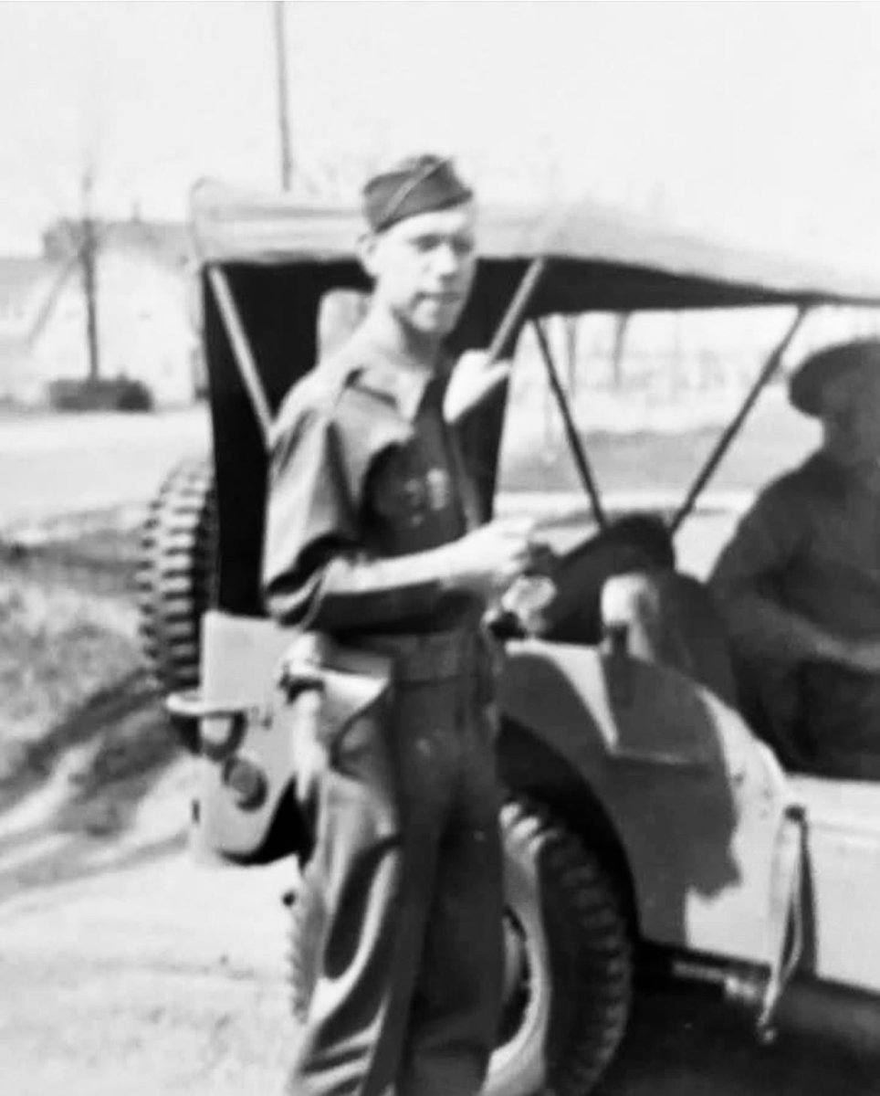 theotherAP's tweet photo. Remembering my late grandfather, Col. David R. Larsen, who served our nation in the United States Army from 1941 to 1973. 🇺🇸 God bless him and all the men and women who have defended America for almost 250 years. #VeteransDay https://t.co/ZiAjqHcB44