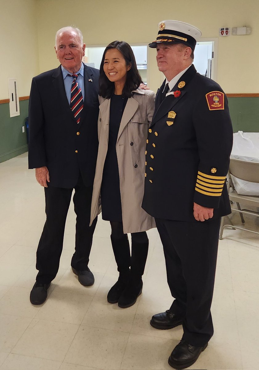 SouthBostonONS's tweet photo. Happy #VeteransDay2022 from #SouthBoston!  Thank you to all of our Veterans &amp; their families!!! https://t.co/Yv3SyBPoBu
