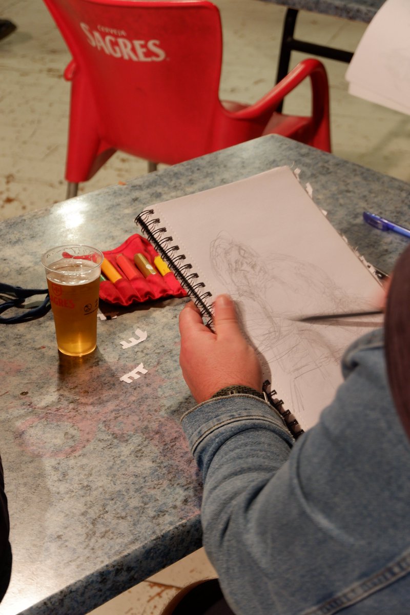 odd_school's tweet photo. A Odd quer agradecer a todos os que participaram na nossa segunda Sketch Night e fizeram este evento mais um sucesso!
Obrigado a todos e mantenham-se atentos a mais novidades sobre os nossos cursos e próximos eventos da Odd!

#sketch #sketching #sketchnight #livedrawing #desenhar https://t.co/3II2m18bB3