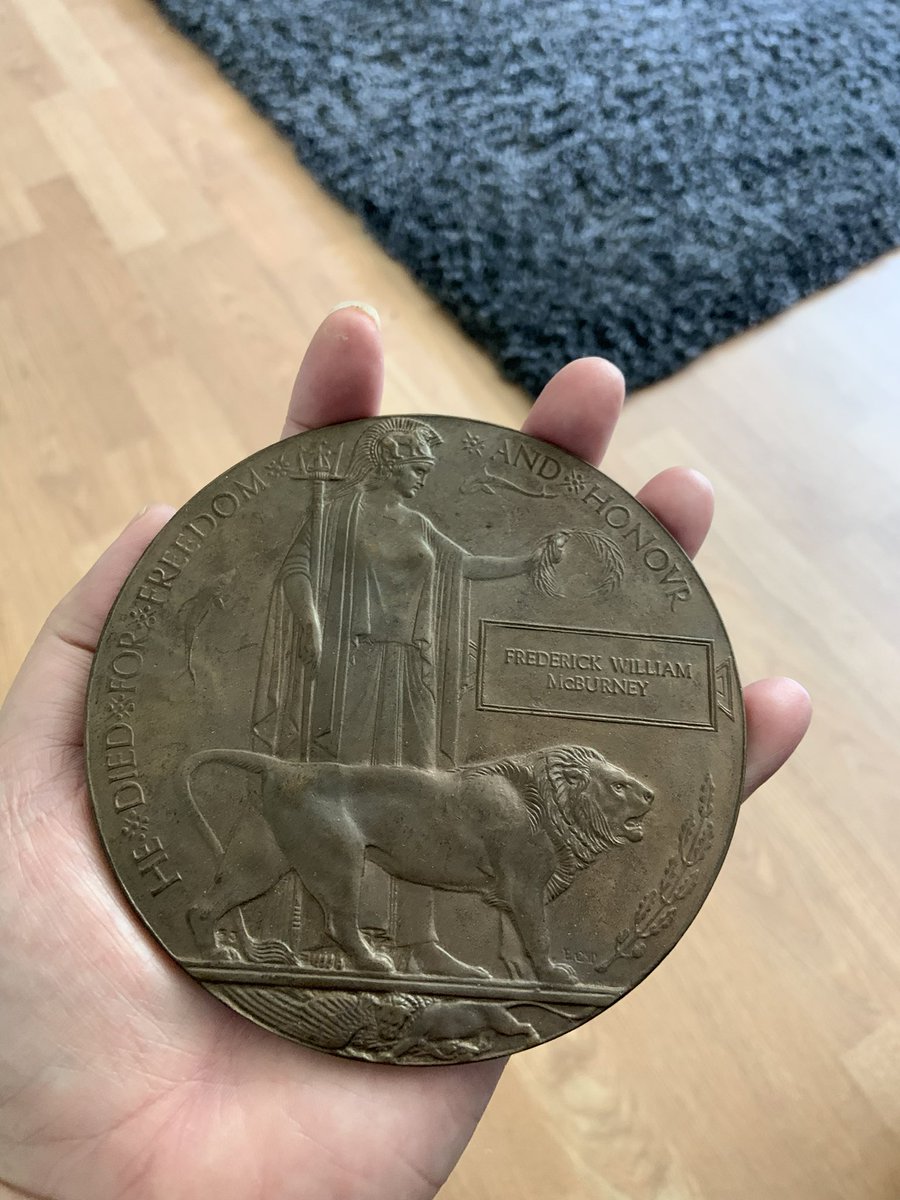 YSJRob's tweet photo. @robertwlk These were mailed to next of kin in 1922 and included a short letter from King George. Definitely something to cherish! https://t.co/EWlBmIzT5o