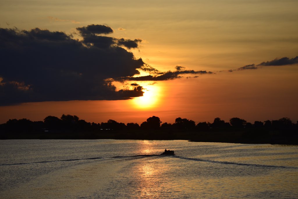 ZQCollection's tweet image. An African sunset is unique and special – every time.  

As the golden sun dips below a vast African plain and sheds its golden light across the Chobe River, you will know that you have reached paradise.

#travel #choberiver #africa
