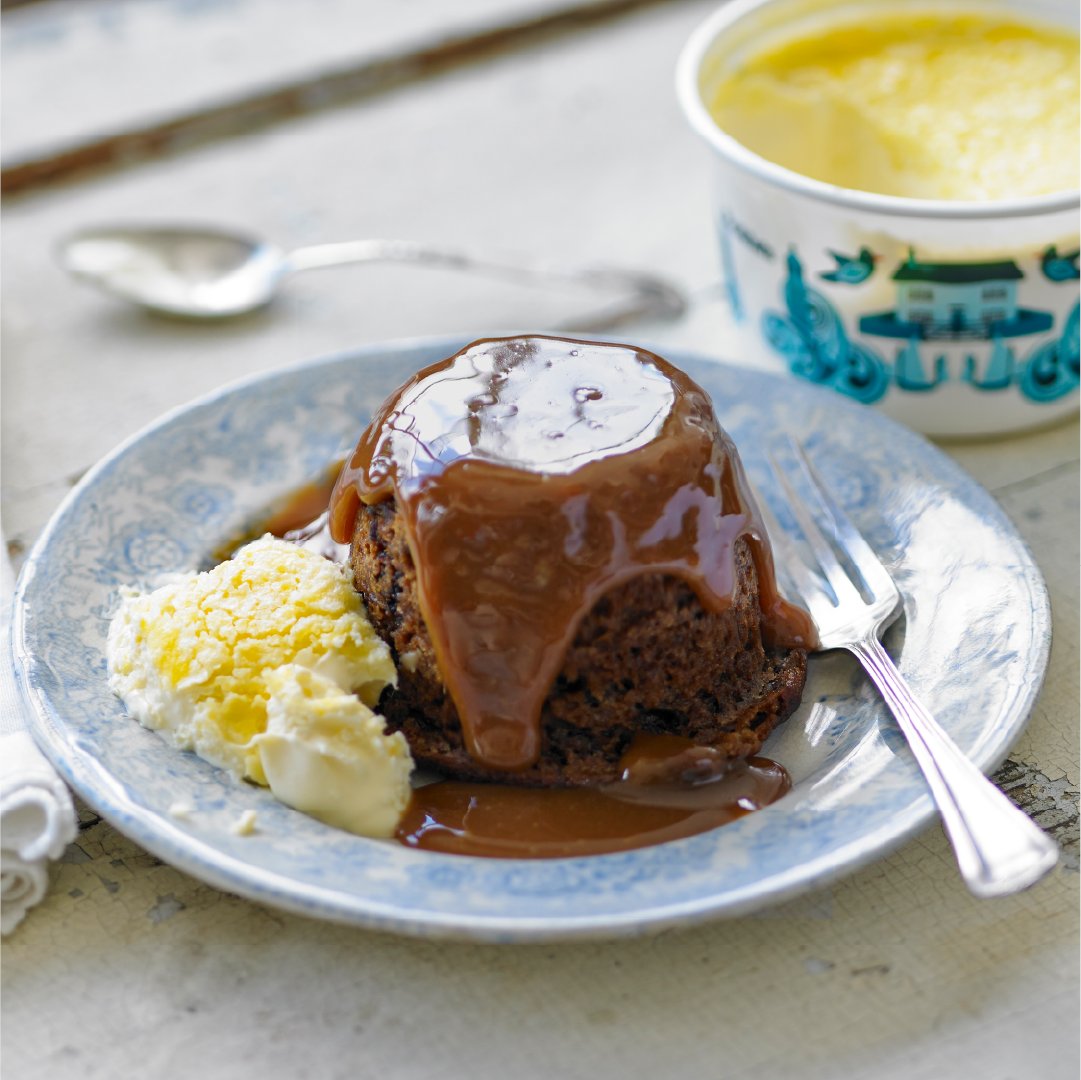 Roddas_Cream's tweet photo. Make your weekends wonderful this Autumn with Rodda's Cornish clotted cream.
Visit https://t.co/N8xm9D70gL for inspiration and pick up a pot of Rodda's clotted cream on your next shop.
#makeitspecial #autumnrecipe #weekendcooking #roddas #clottedcream https://t.co/PCCf9R0zRk
